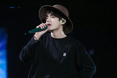 金泰亨 - 堆糖,美图壁纸兴趣社区