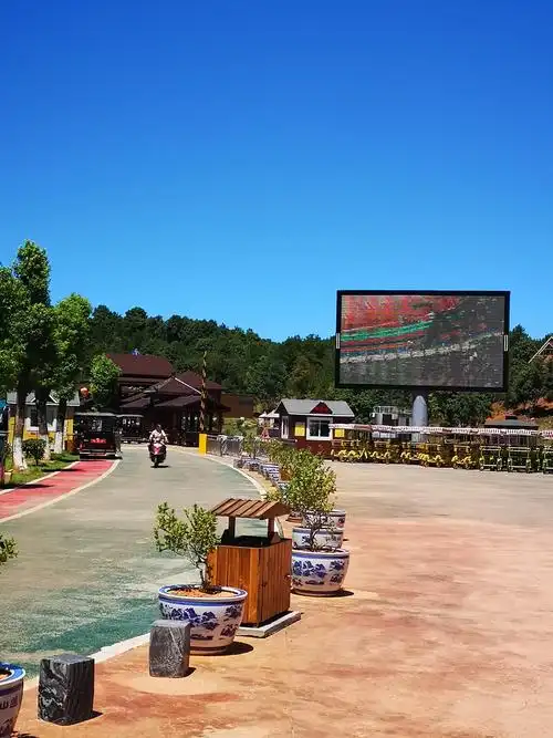 游临川仙盖山,一个新建游乐圣地的地方.