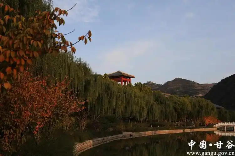 大美甘谷丨像山公园秋装浓郁引人入胜