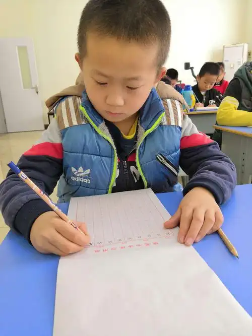 树佳书法 硬笔书法课堂学生照片