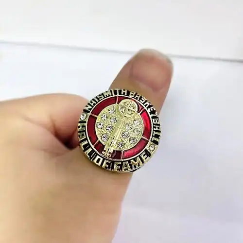 2021 nba名人堂 科比布莱恩特 纪念篮球冠军戒指木盒装 球迷收藏