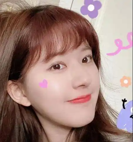 有种"意外"叫赵露思留齐刘海,本以为会很奇怪,结果美艳众人!