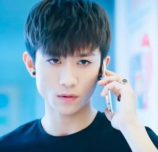 79张一山2372076672柒个我崔皓月