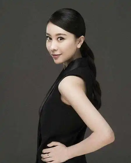 李格格 简历 - 名人简历