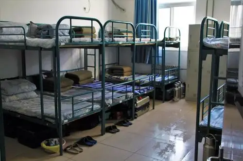 军训生活小工带你走进同学们的宿舍一探究竟