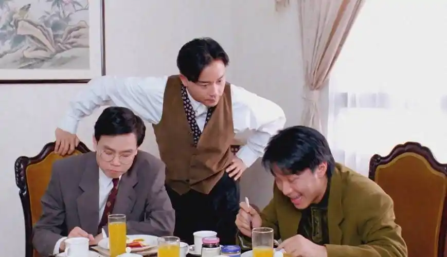 黄百鸣饰演,林子祥饰演大哥,黄百鸣饰演二哥,张国荣饰演情圣公子三弟