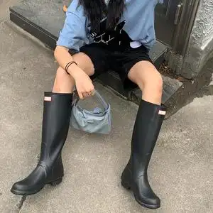 2021年新款雨鞋女休闲胶鞋高筒雨靴长筒水靴可爱防滑套筒外穿水鞋