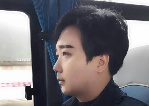 虎牙星盛典:卡尔成为联盟之光,不求人持续霸榜,楚河无欲无求|虎牙|楚