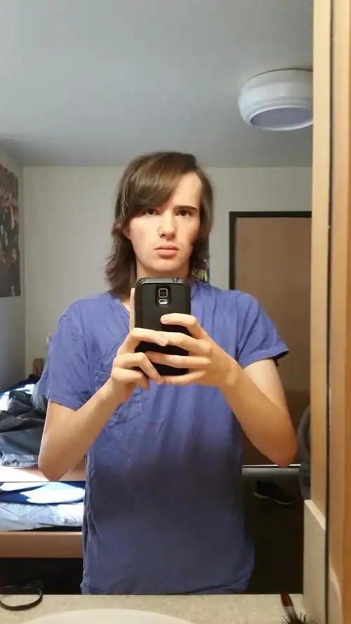 这个男人服用雌激素17个月由男变女现已找到男朋友