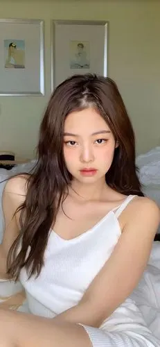 我用jennie的这张照片当壁纸,女生看到会觉得恶心或者厌恶吗?