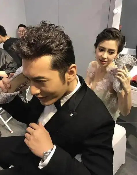 有一种"差距"叫黄晓明和杨颖,两人离婚后,如今现状不如当年