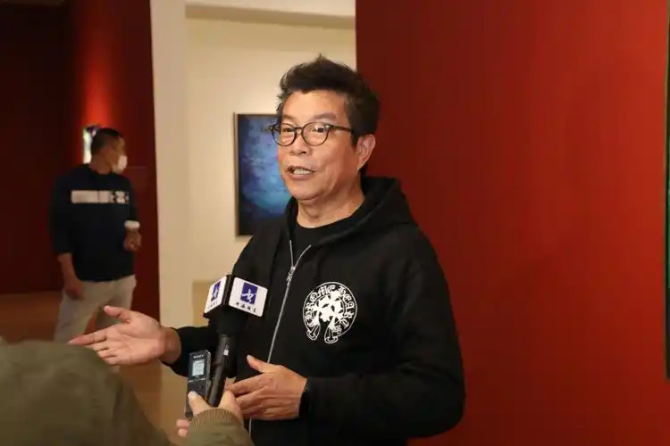 王中军个展朗读者在当代唐人艺术中心开幕