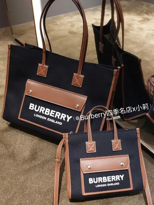 burberry与众不同的黑色帆布托特包