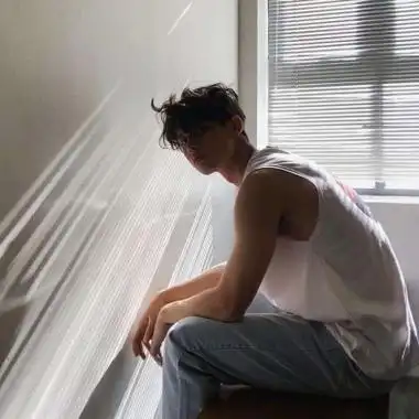 分享一波酷帅的男生头像