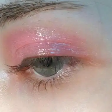 女生眼睛头像高清高清丧气只露眼睛的伤感头像女图片