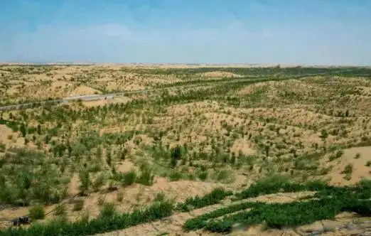 毛乌素沙漠前后对比照治理现状对比主要告诉我们什么