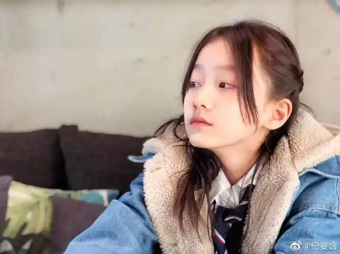 还有人记得甄嬛传的演温宜的小童星纪姿含吗