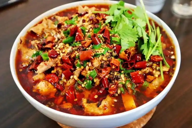 水煮肉片的美味诀窍掌握4个技巧肉片麻辣鲜香嫩滑入味