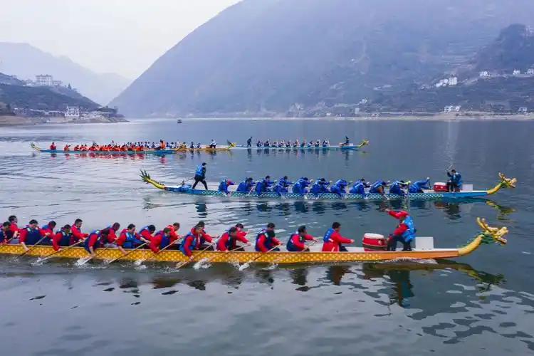 二月二中华屈氏第一村龙舟竞渡祈丰收