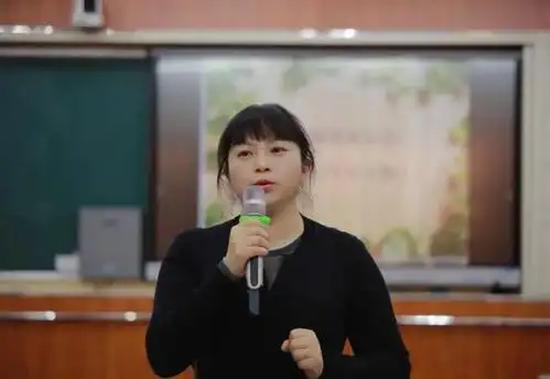 徐莉莉:以阅读之名,向光而行 | 年度点灯人故事