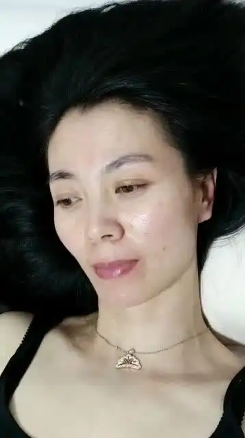 43岁阿姨素颜经历了岁月洗礼