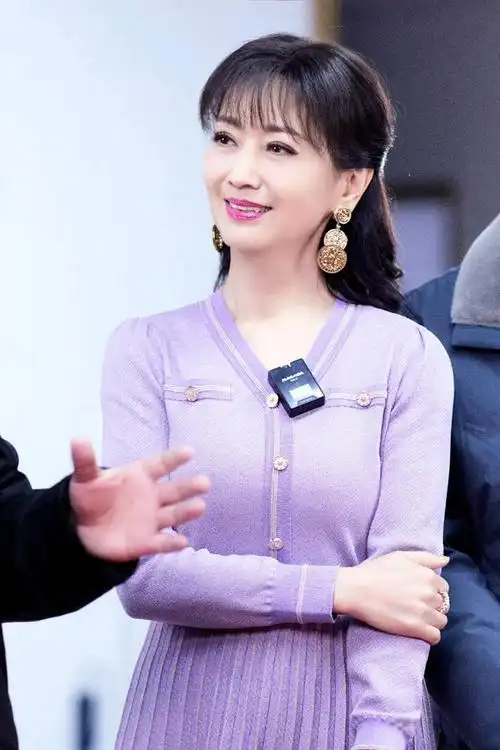 说到"冻龄女神",很多人脑海中想到的就是赵雅芝吧?