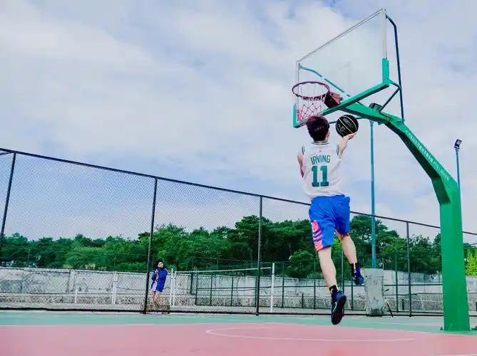 你是我进球后第一眼想看见的人