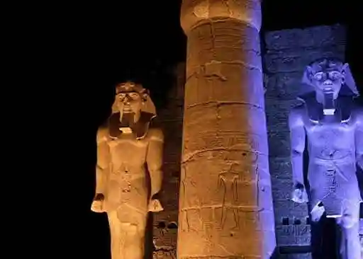 金字塔到底有什么秘密!为何进去的人都没有活着出来的呢?_手机搜狐网