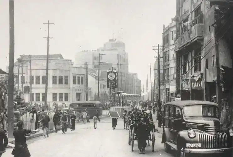 从清朝到民国,从抗战到解放,重庆街道都经历了哪些变化?