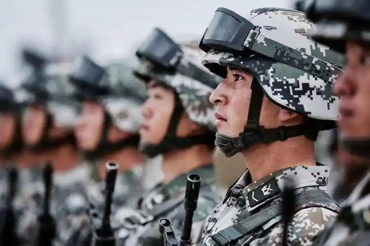 热血青春美丽中国庆祝中国人民解放军建军90周年