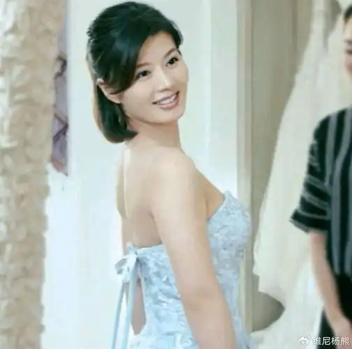 程愫:离婚7年了,不后悔离开傅程鹏,独自带14岁儿子依然幸福