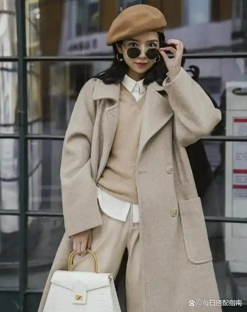很多30岁左右的女性,在穿衣搭配方面是比较迷茫的,不知道该如何入手