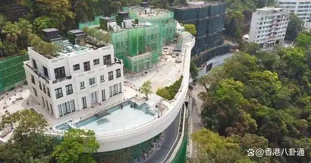 香港半山豪宅是什么(科普——下)_李兆基_别墅_白加道
