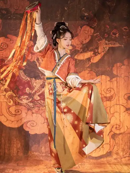 敦煌真人艺术照瞬间被惊艳