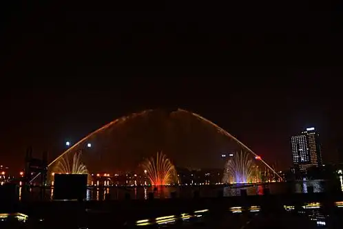 神农湖水秀表演