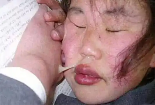 世界上最丑的十个女人排行,丑女图片越丑越好