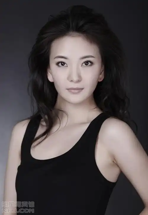 何苗写真-683x988.71k.大图-明星写真馆n63.com