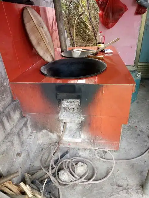 阆苑山庄柴火大锅灶
