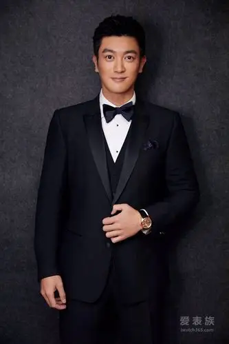 杜江佩戴gp芝柏表三金桥陀飞轮系列腕表现身第九届澳门国际电影节