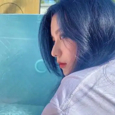 超萌侧脸女生精致真人头像 一眼就让你喜欢上的美女