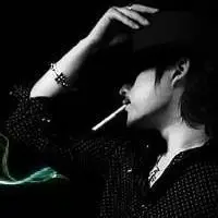 男头像抽烟图片大全_抽烟男人图片伤感