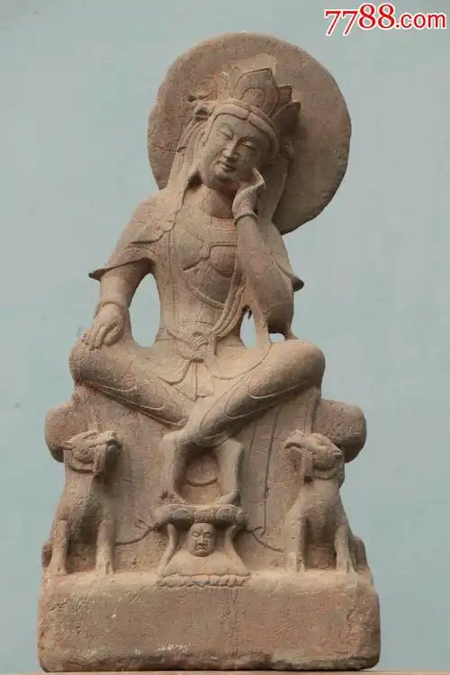 北魏,思维菩萨造像尺寸:高62长29宽22//青石头戴宝冠面相端庄典