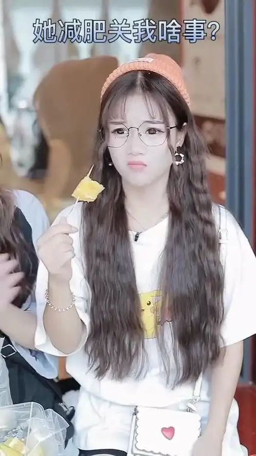 小婵猫真的是太天真了,接下来奶油的操作,小婵猫瞬间不淡定了