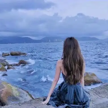 唯美氛围感女生背影头像图片