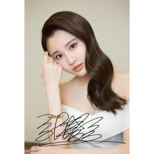 6寸 张慧雯  亲笔签名照片    32号