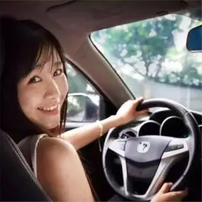 美女开车图片头像 气场强大的霸气美女开车图片头像高清_女生头像_美