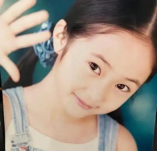 22 -裴秀智- 23 -裴珠泫- 24 -宋慧乔好啦明星们的童年照就推送碘这