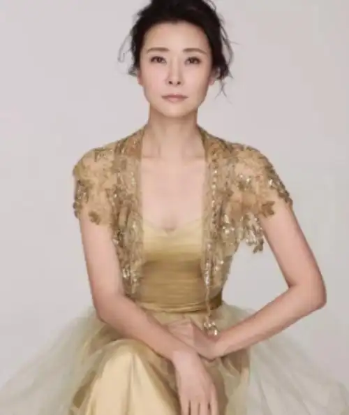 著名演员柯蓝个人资料简介(情路坎坷,我不是黄志忠小三) | 人物集