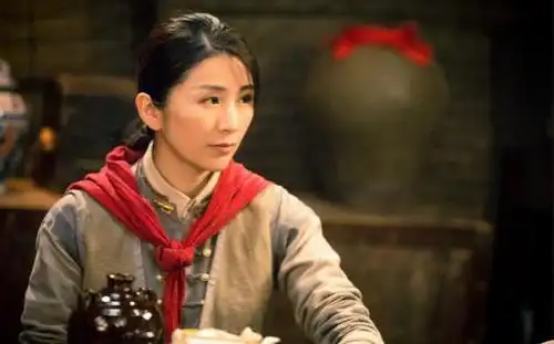 刘庭羽化身刚毅美女战士领衔铁血荣耀