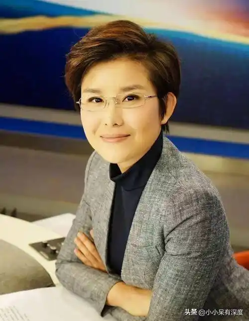女主持人王宁近照,漂亮有气质!网友:王宁,才是目前央视一姐!